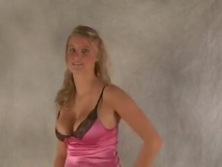 Tracy18 modèle tv002: gratuit nouveau ado (18+) titans sexe film vidéo
